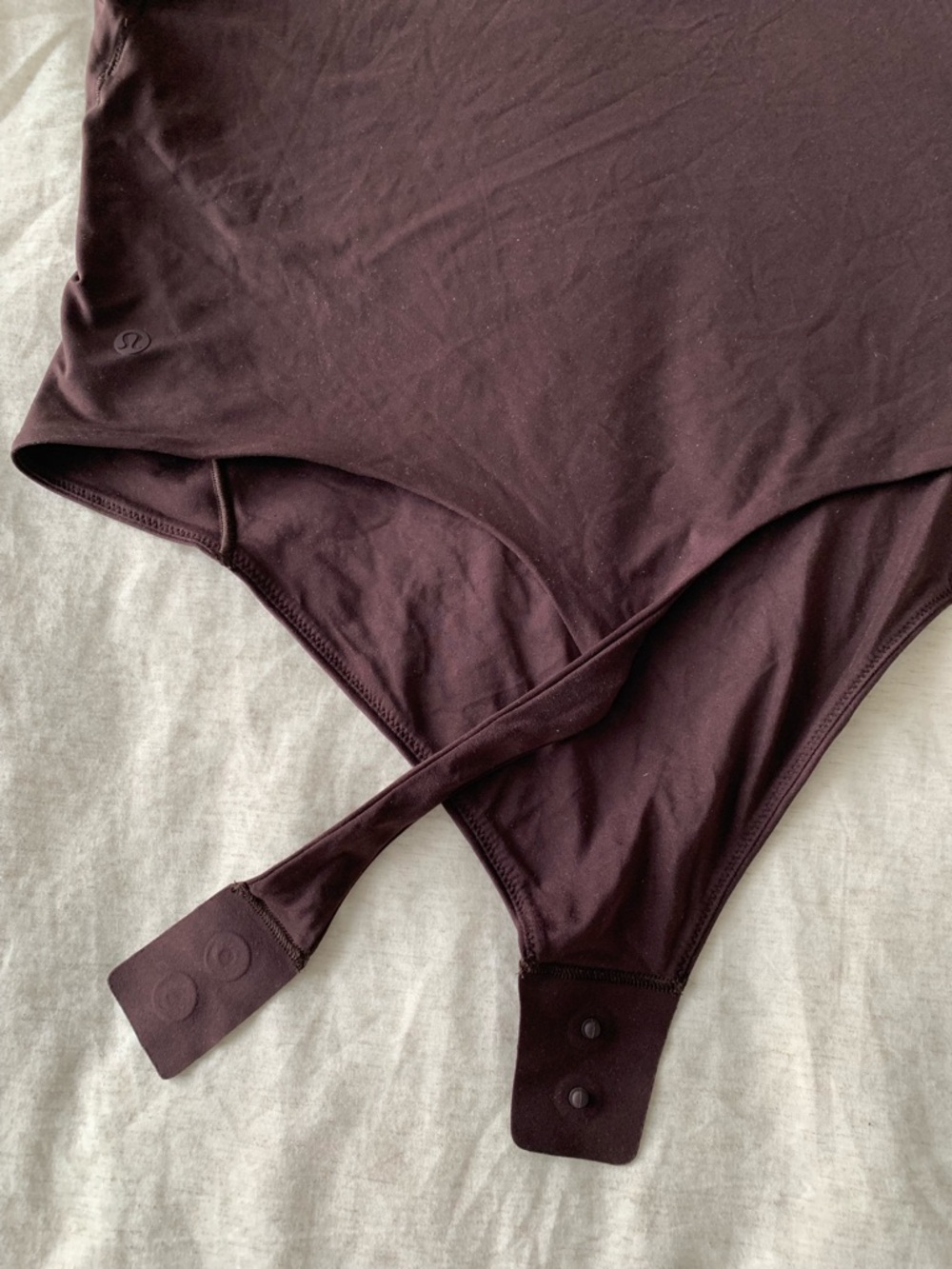 Lululemon Bodysuit  Wundermost Ultra-Soft Nulu Mockneck Sleeveless Brown Size XL - Picture 9 of 13